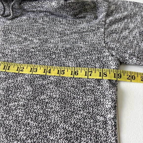 Prana Size S Charcoal Marled Popover Loose High Neck Kangaroo pockets - Picture 7 of 9